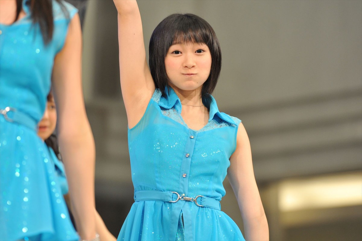 Juice＝Juice、デビュー1周年＆新曲発売のお祝いに乾杯！「ゆくゆくは武道館へ」