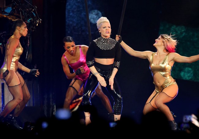 ピンク　P!NK
