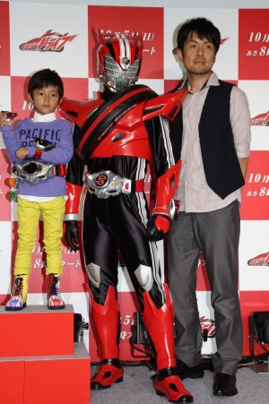 加藤憲史郎、土田晃之、仮面ライダードライブ最速体感イベントにて