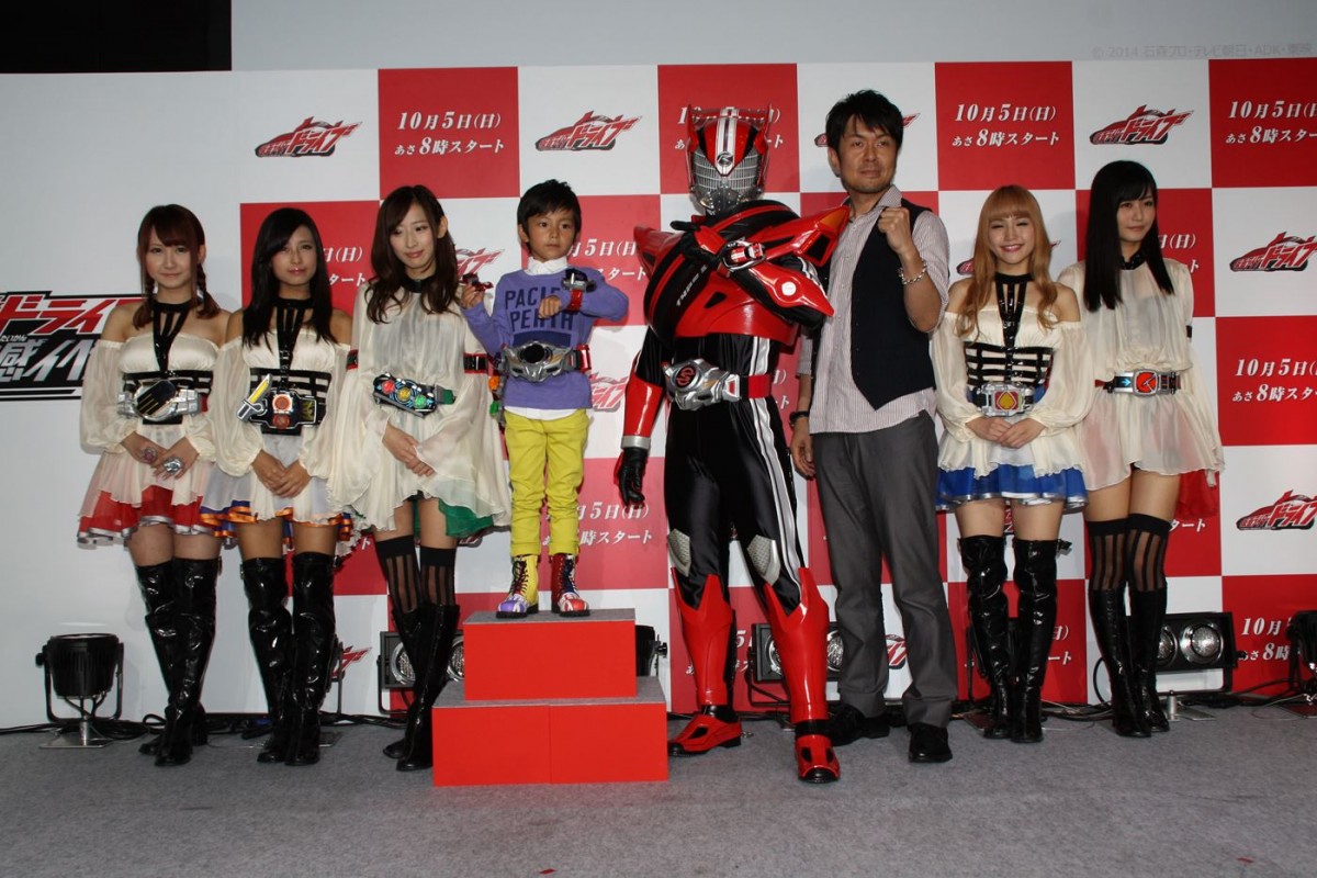 子役・加藤憲史郎の仕事ぶり、土田晃之が絶賛 『仮面ライダードライブ』イベント登場