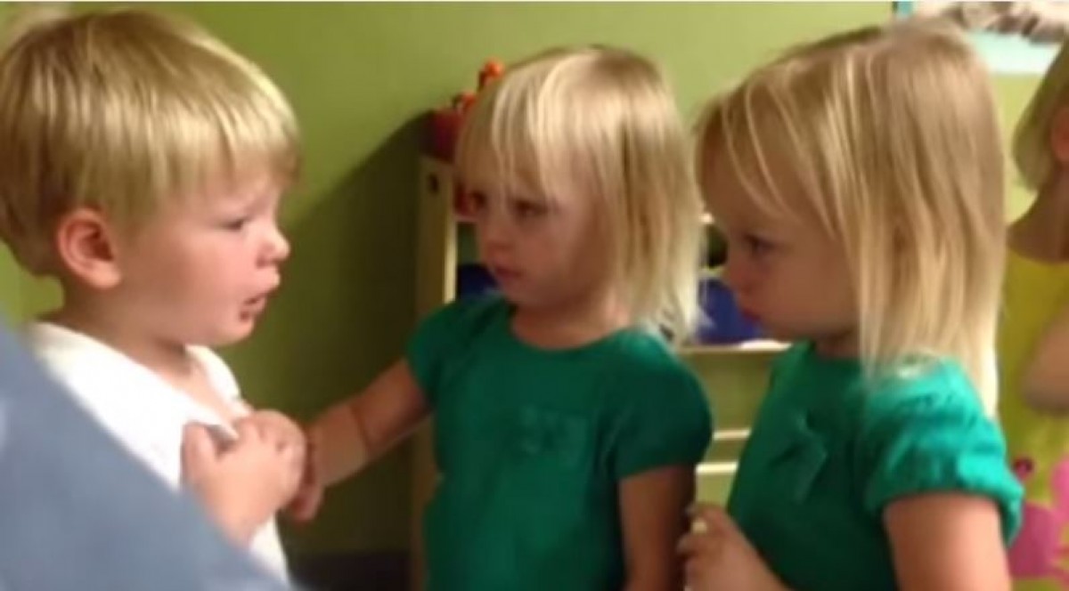 ＜動画＞「僕のハートをつついたね…」ヒートアップする子供の口論がかわいすぎる！