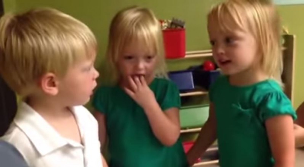 ＜動画＞「僕のハートをつついたね…」ヒートアップする子供の口論がかわいすぎる！