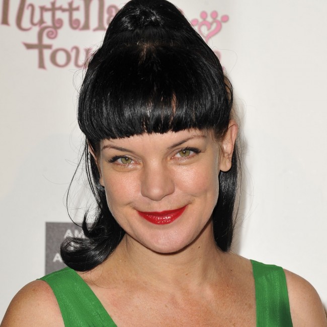 プロフィール用　ポーリー・ペレット　Pauley Perrette