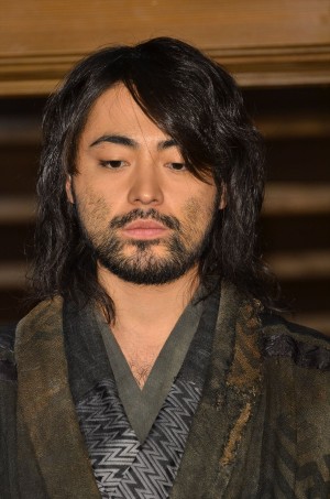 『信長協奏曲』記者会見に登場した山田孝之