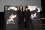 『ドラキュラZERO』スペシャル試写会イベントに出席したVAMPSのHYDE、K．A．Z