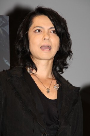 『ドラキュラZERO』スペシャル試写会イベントに出席したVAMPSのHYDE