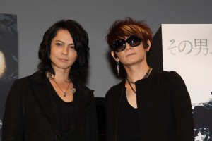 『ドラキュラZERO』スペシャル試写会イベントに出席したVAMPSのHYDE、K．A．Z