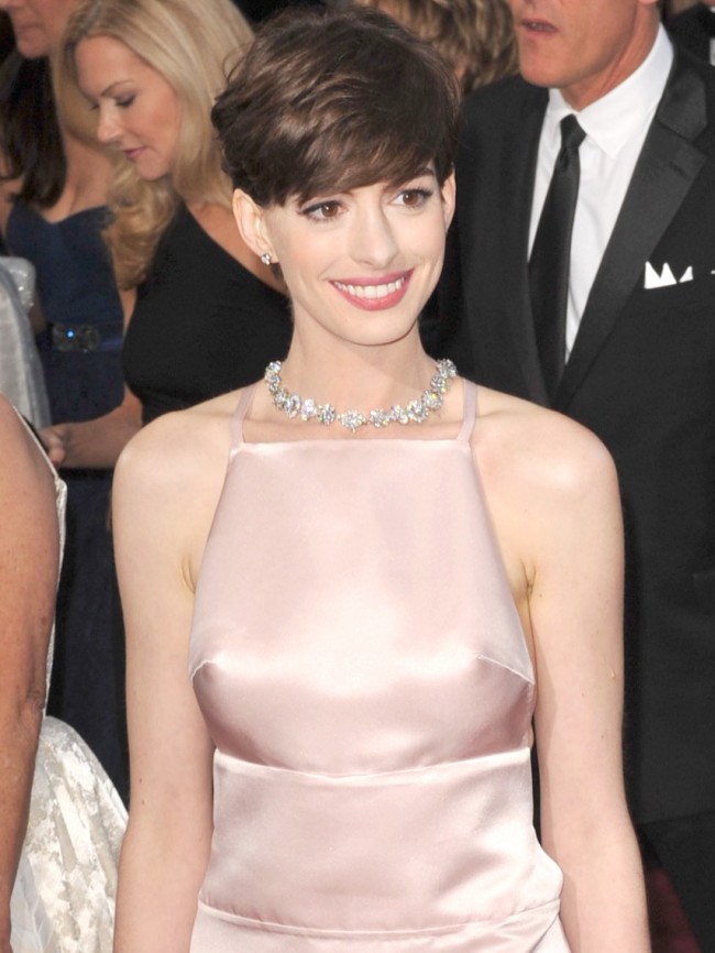 ［第85回アカデミー賞］レッドカーペット、Anne Hathaway、アン・ハサウェイ