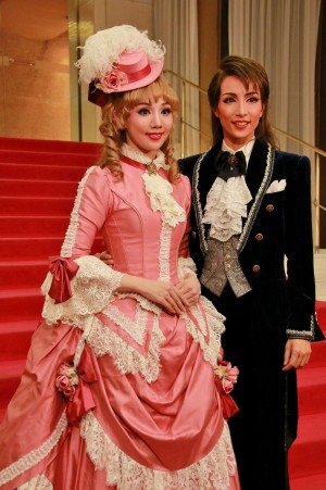 咲妃みゆ、早霧せいな、宝塚歌劇団雪組『伯爵令嬢‐ジュ・テーム、きみを愛さずにはいられない‐』囲み取材にて