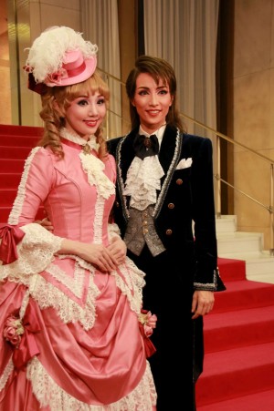 咲妃みゆ、早霧せいな、宝塚歌劇団雪組『伯爵令嬢‐ジュ・テーム、きみを愛さずにはいられない‐』囲み取材にて