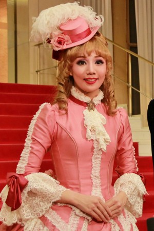 咲妃みゆ、宝塚歌劇団雪組『伯爵令嬢‐ジュ・テーム、きみを愛さずにはいられない‐』囲み取材にて