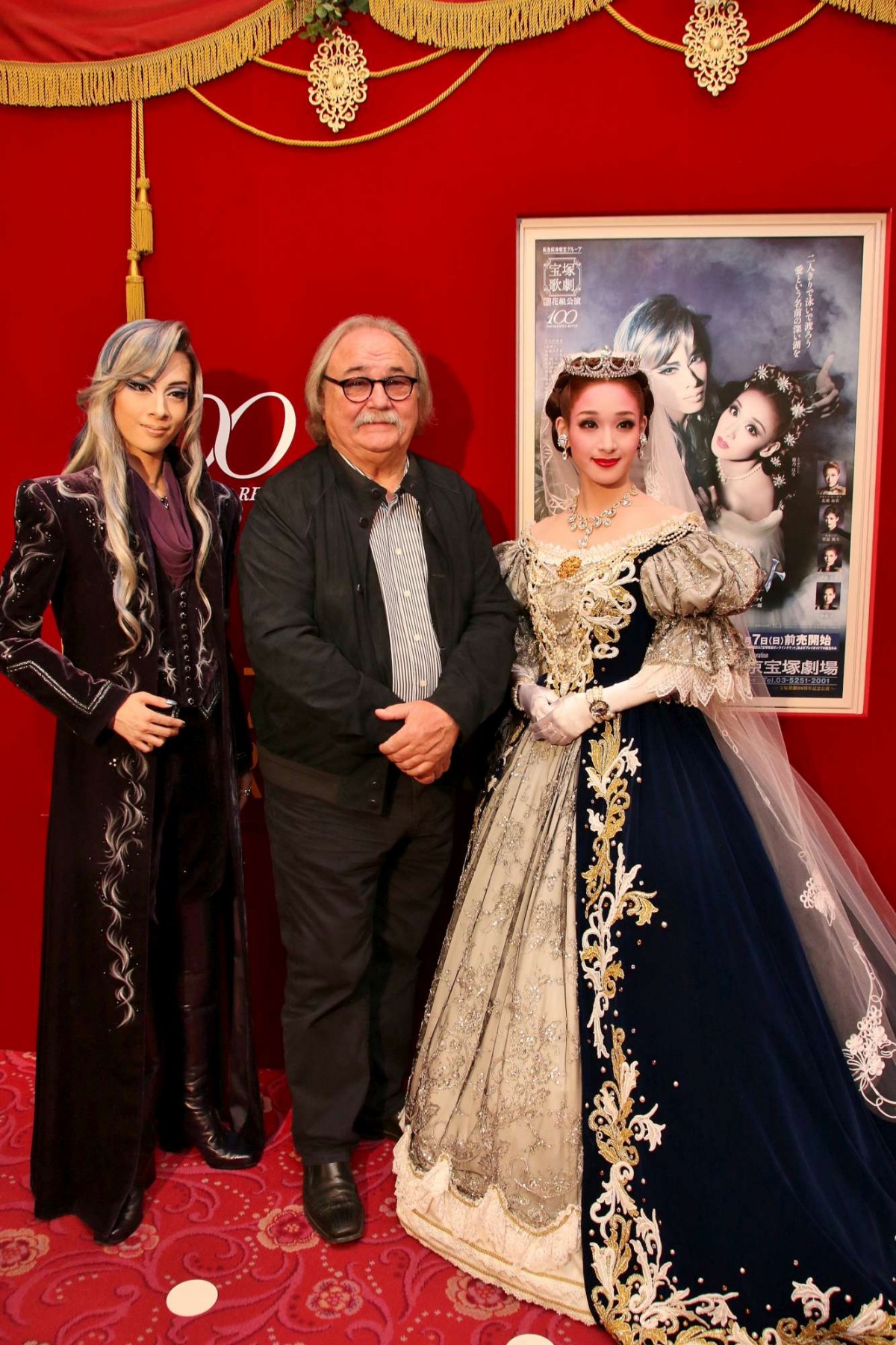 宝塚花組新トップスター明日海りお、黄泉の帝王トートを妖しく魅せる