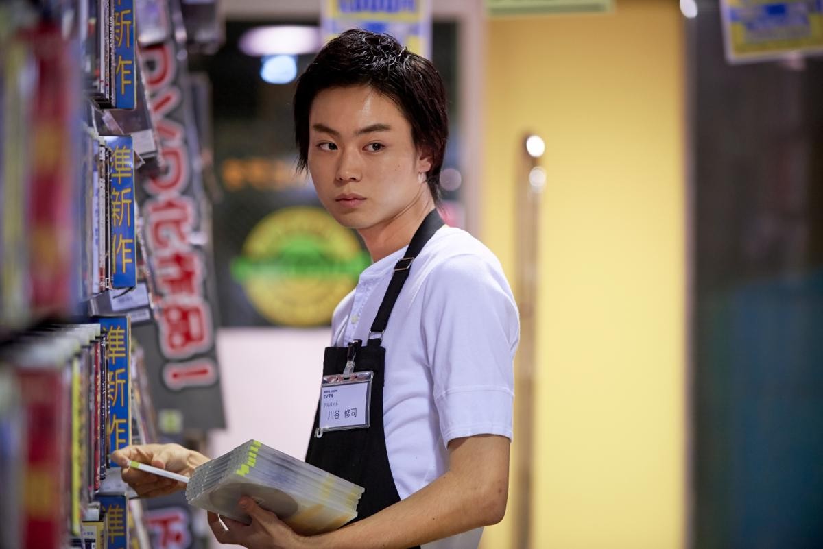 松坂桃李が初のオネエ役に挑戦　多部未華子・木村文乃とガールズトークを披露