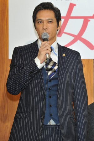 『女はそれを許さない』制作発表会に出席した加藤雅也