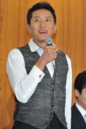 『女はそれを許さない』制作発表会に出席した松重豊