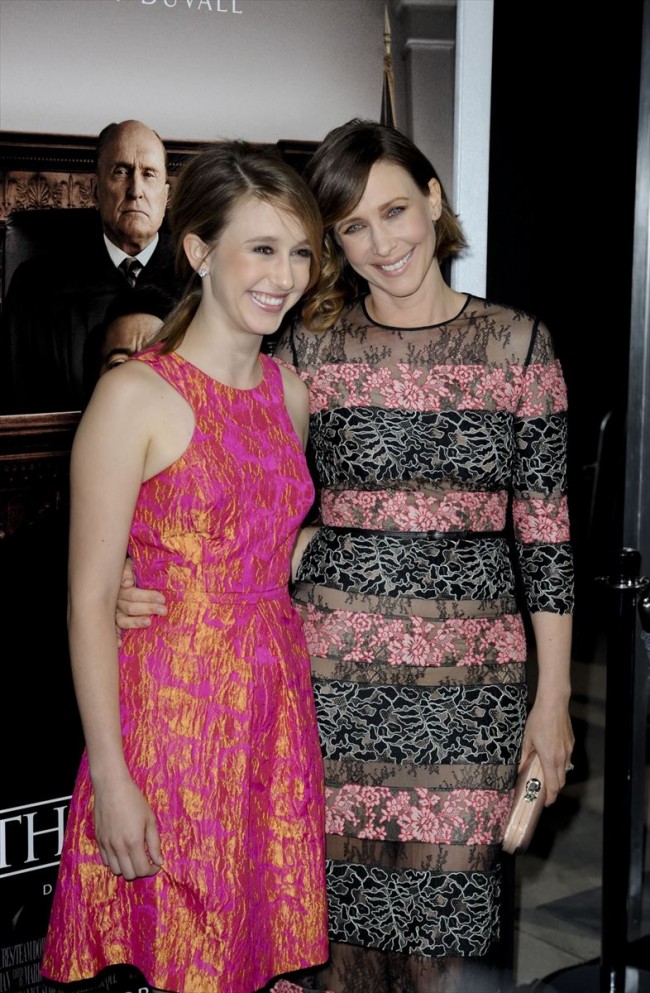 タイッサ・ファーミガ（妹）＆ヴェラ・ファーミガ（姉）　Taissa Farmiga＆Vera Farmiga