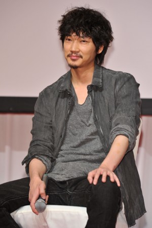 綾野剛、『すべてがFになる』制作発表＆完成披露試写会にて