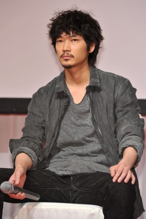 綾野剛、『すべてがFになる』制作発表＆完成披露試写会にて