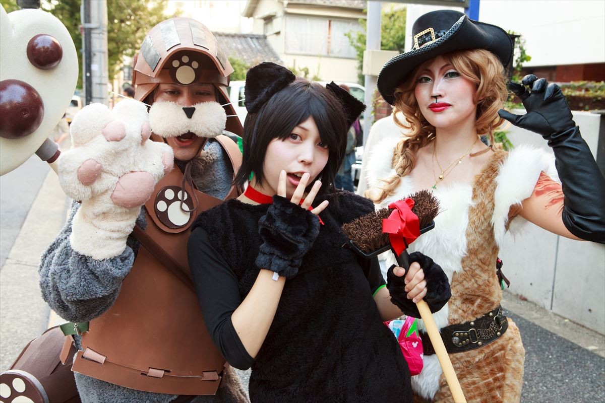 “猫版”ハロウィンパレードが神楽坂で開催！　猫の仮装なら誰でも参加OK