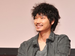 綾野剛、『すべてがFになる』制作発表＆完成披露試写会にて