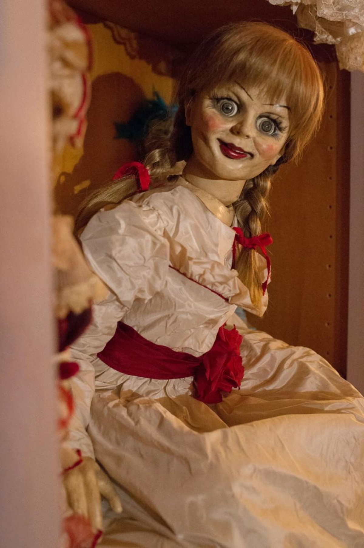 若者の暴動が原因で上映禁止(『Annabelle(原題)』場面写真)