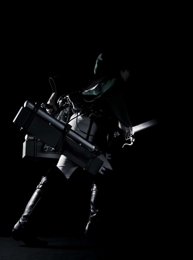 写真）『進撃の巨人』立体機動装置を1／1で再現 総重量10キロ