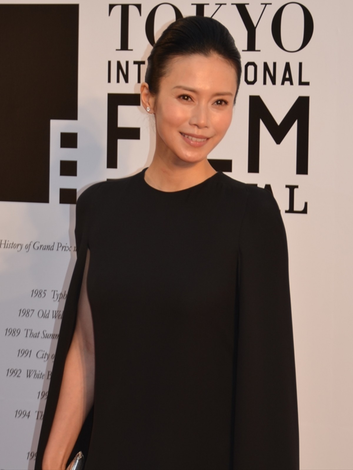 ＜TIFF2014＞中谷美紀「映画ファンが多いことを実感」黒のドレス姿で会場を魅了