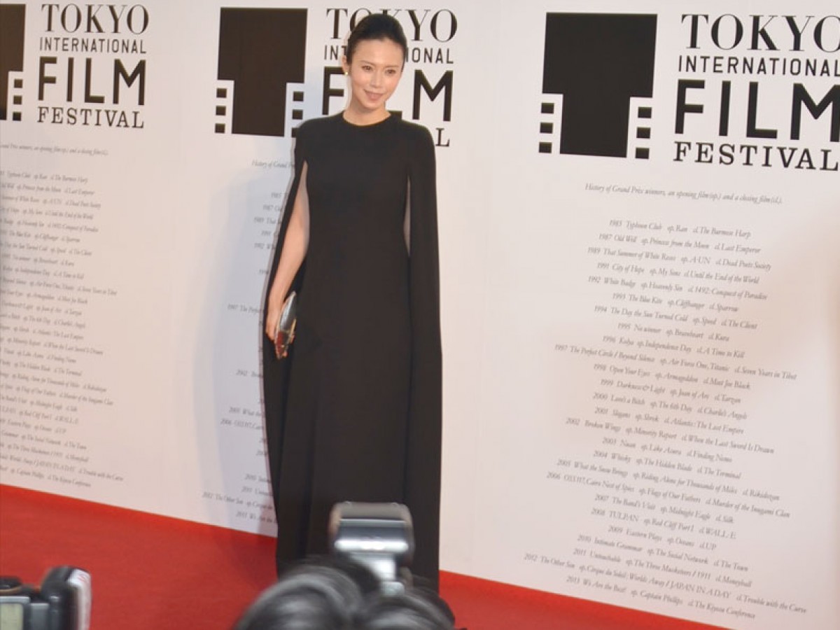 ＜TIFF2014＞中谷美紀「映画ファンが多いことを実感」黒のドレス姿で会場を魅了