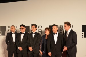 品川ヒロシ、名だたる映画監督たちと共にレッドカーペットに登場