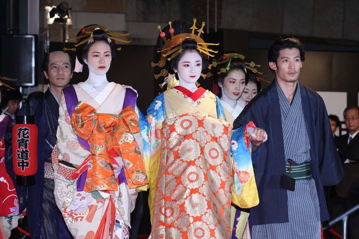 ＜フォト特集＞「第27回東京国際映画祭」オープニング＆レッドカーペット