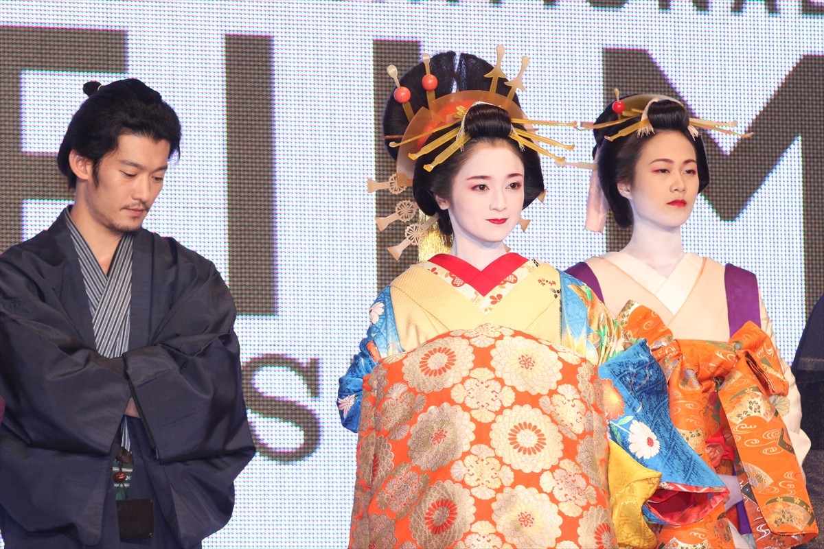 ＜フォト特集＞「第27回東京国際映画祭」オープニング＆レッドカーペット