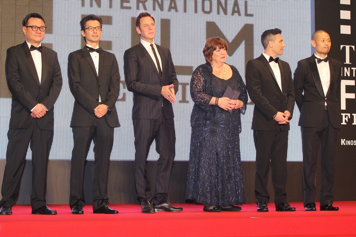 ＜フォト特集＞「第27回東京国際映画祭」オープニング＆レッドカーペット