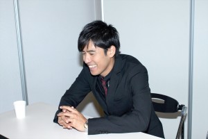 K、初演技でシャワーシーンにも挑戦！