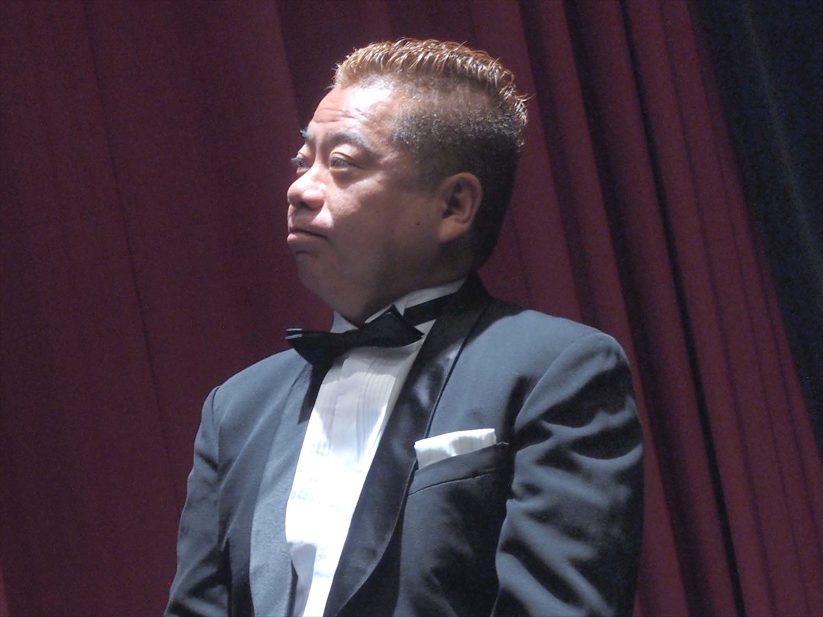出川哲朗が土下座でお詫び！　“ザリガニ芸”の出川フィギュア、商品化ならず