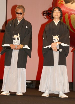 『神さまの言うとおり』ジャパンプレミアに登場した三池監督、染谷将太