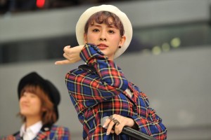 Berryz工房のラストシングルリリースイベント　ミニライブの様子