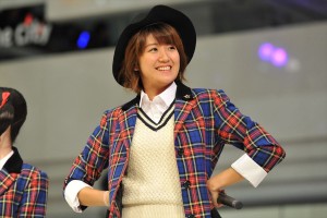 Berryz工房のラストシングルリリースイベント　ミニライブの様子