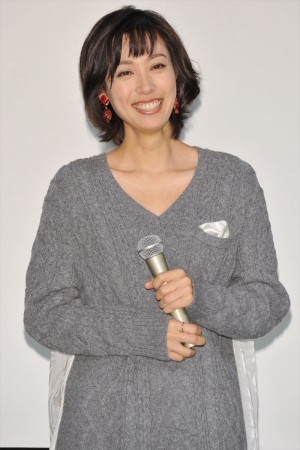 吹石一恵、ドラマ『ママとパパが生きる理由。』特別試写会にて