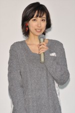 吹石一恵、ドラマ『ママとパパが生きる理由。』特別試写会にて