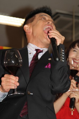 「ボージョレ・ヌーヴォー2014 解禁イベント」に登場した柳沢慎吾