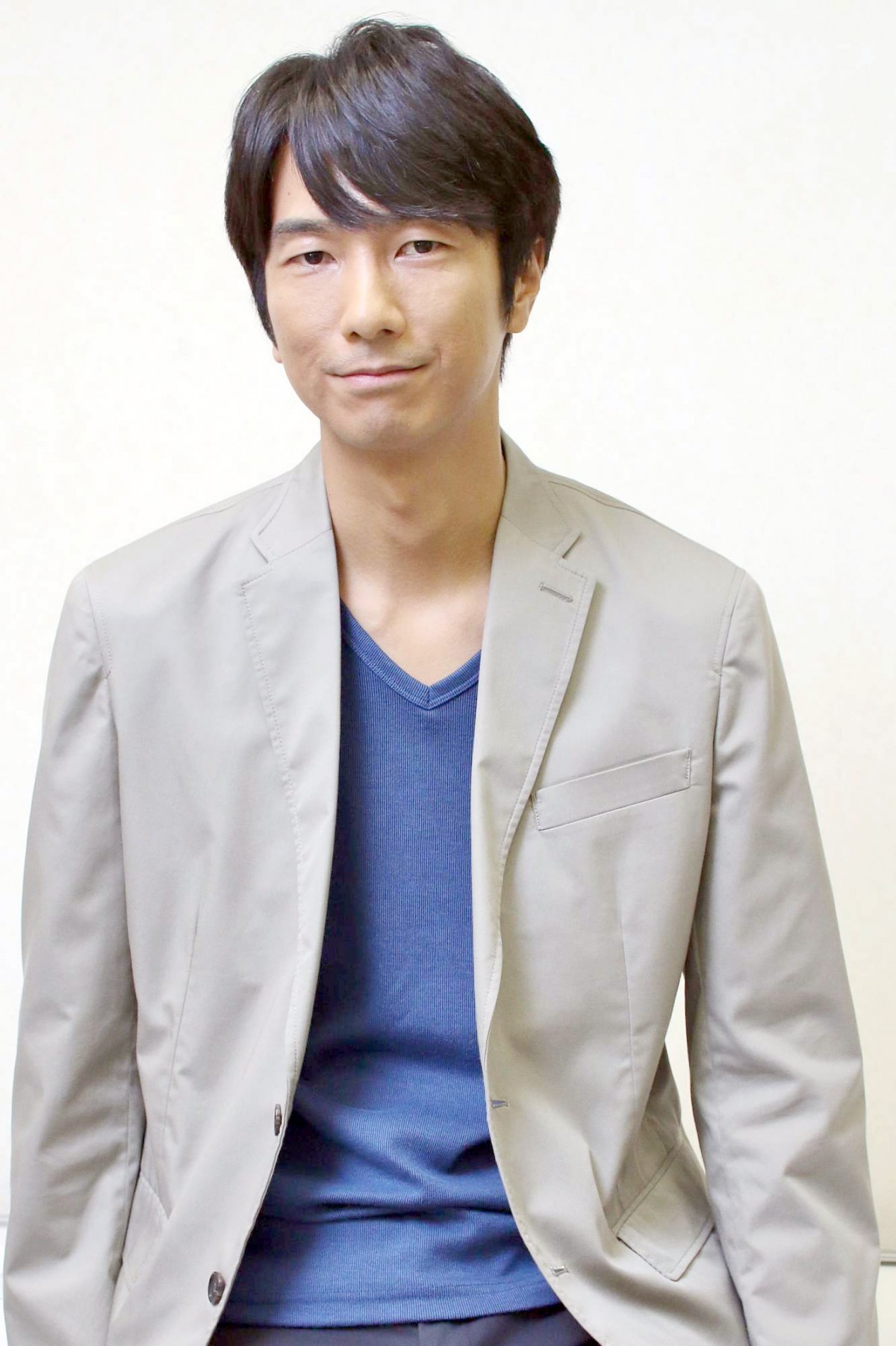 眞島秀和インタビュー、今、最も多忙な独身俳優「運命の恋と癒しの存在」