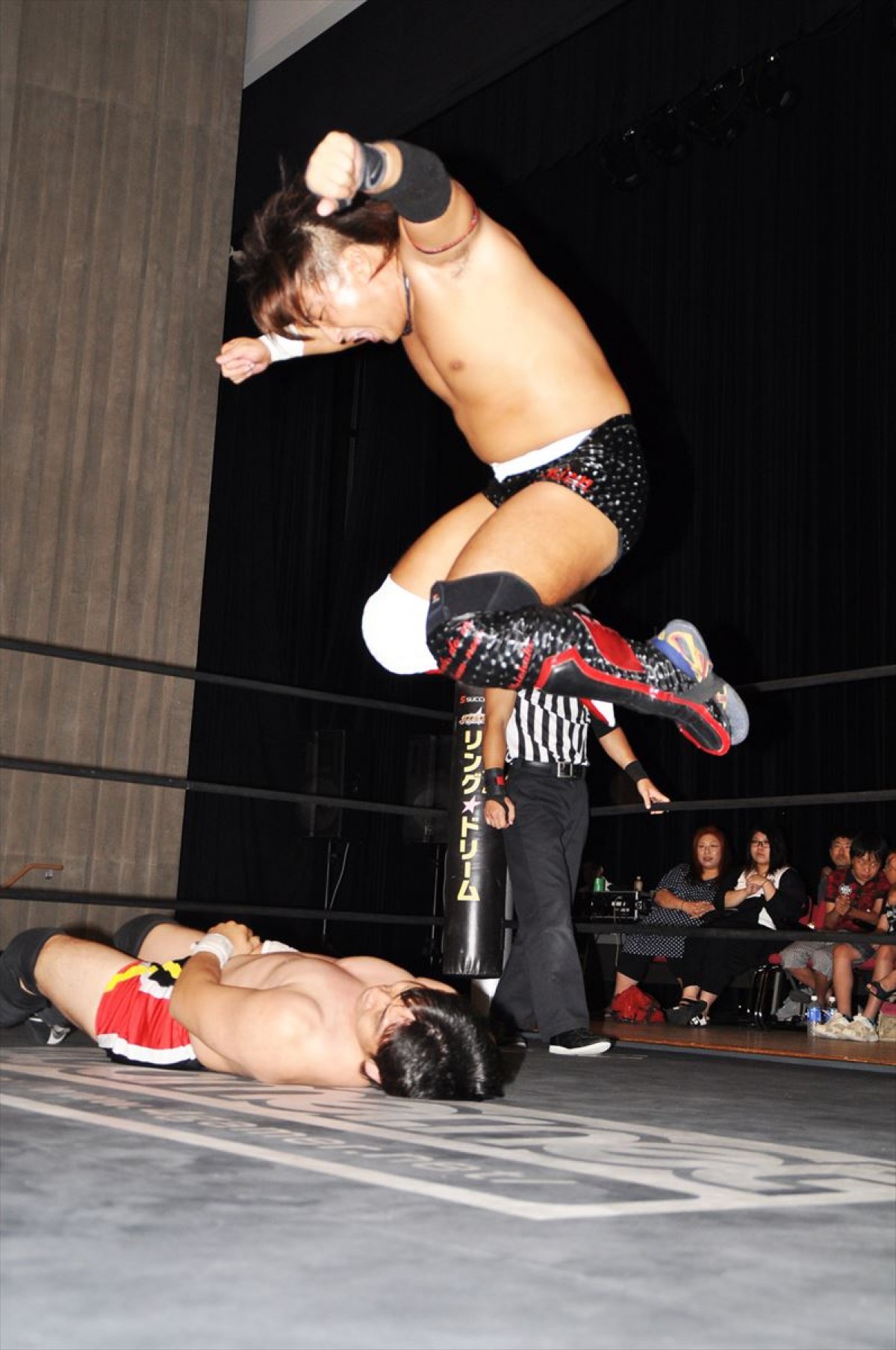 元博報堂のプロレスラー三富政行、プロレスをしてない時は「心の息ができなかった」