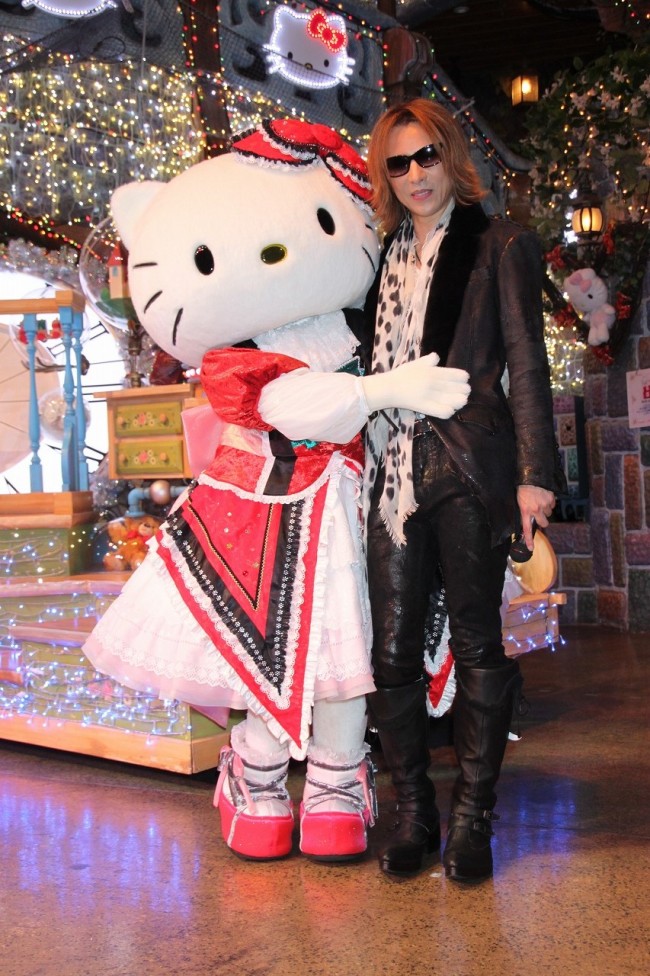 ハローキティ40th記念パレード「ARIGATO EVERYONE！」20141124　ハローキティ、YOSHIKI