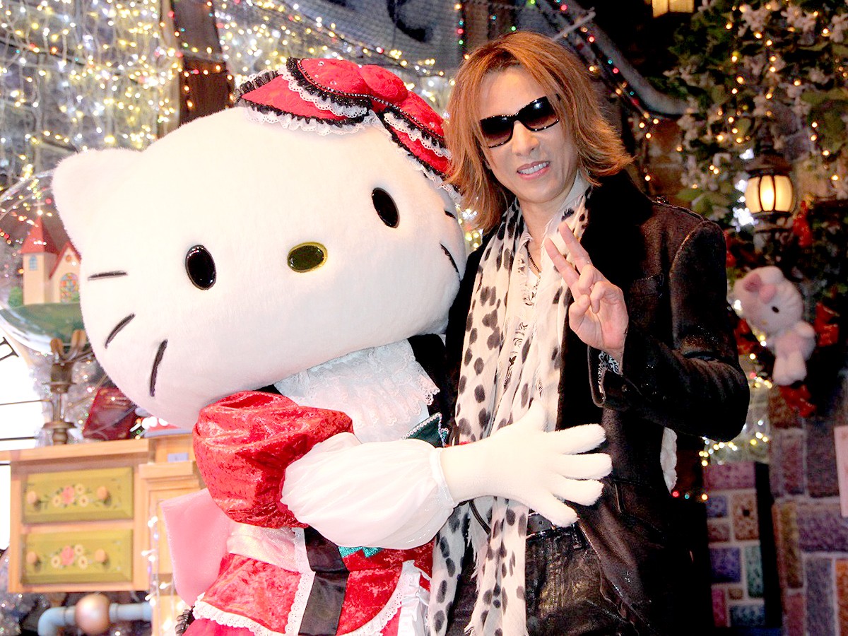 YOSHIKI、ハローキティ40th記念パレードに登場！