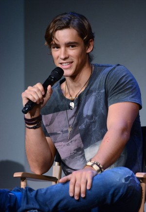 ブレントン・スウェイツ　