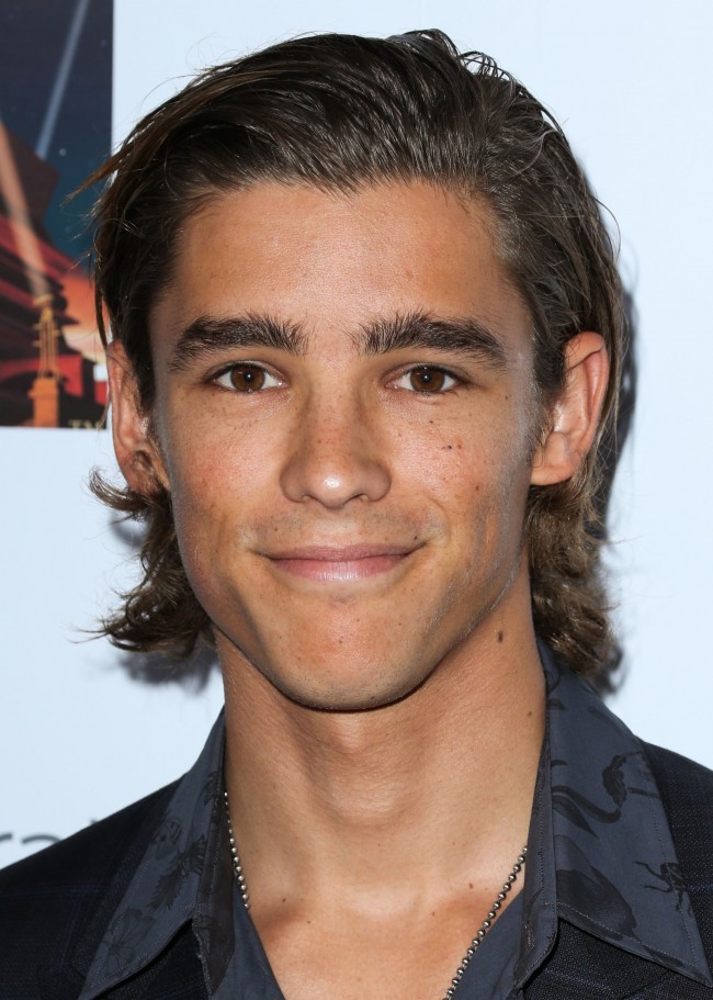 ブレントン・スウェイツ、Brenton Thwaites