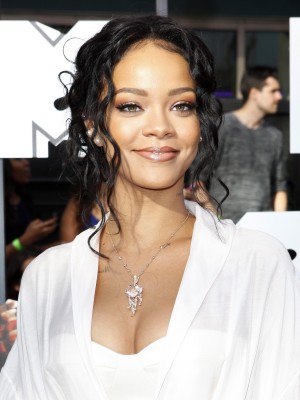 フォーブス誌「30歳未満で最も稼いだセレブ」5位：リアーナ