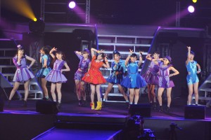 「モーニング娘。’14　コンサートツアー秋　GIVE ME MORE LOVE　～道重さゆみ卒業記念スペシャル～」の様子