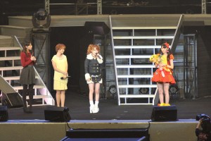 「モーニング娘。’14　コンサートツアー秋　GIVE ME MORE LOVE　～道重さゆみ卒業記念スペシャル～」の様子