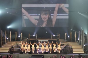 「モーニング娘。’14　コンサートツアー秋　GIVE ME MORE LOVE　～道重さゆみ卒業記念スペシャル～」の様子